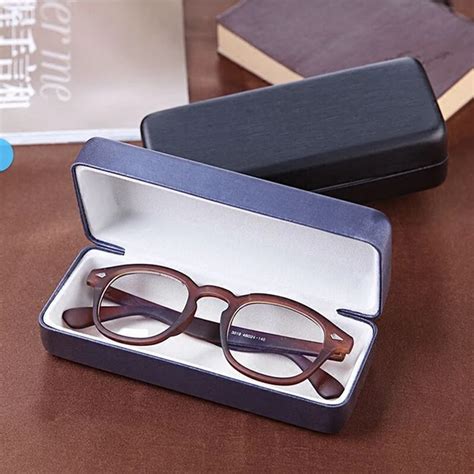 Accessories for Sunglasses & Eyeglasses .